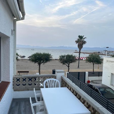 Apartamento En La Playa. Free Parking. Free Wifi L'Escala Exterior foto