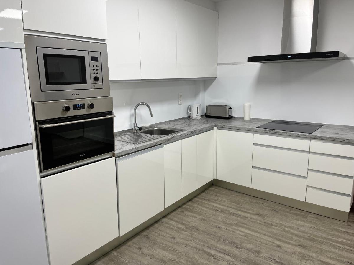 Apartamento En La Playa. Free Parking. Free Wifi L'Escala Exterior foto