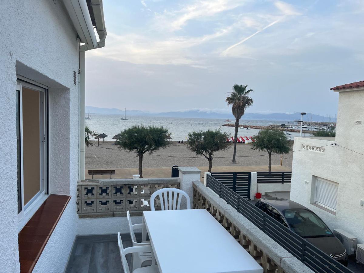 Apartamento En La Playa. Free Parking. Free Wifi L'Escala Exterior foto