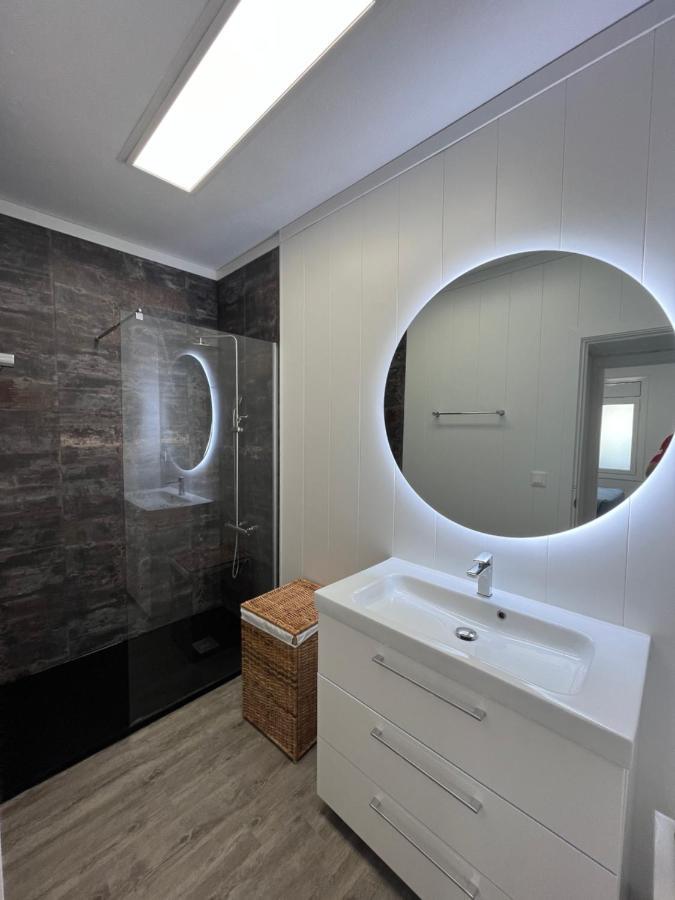 Apartamento En La Playa. Free Parking. Free Wifi L'Escala Exterior foto